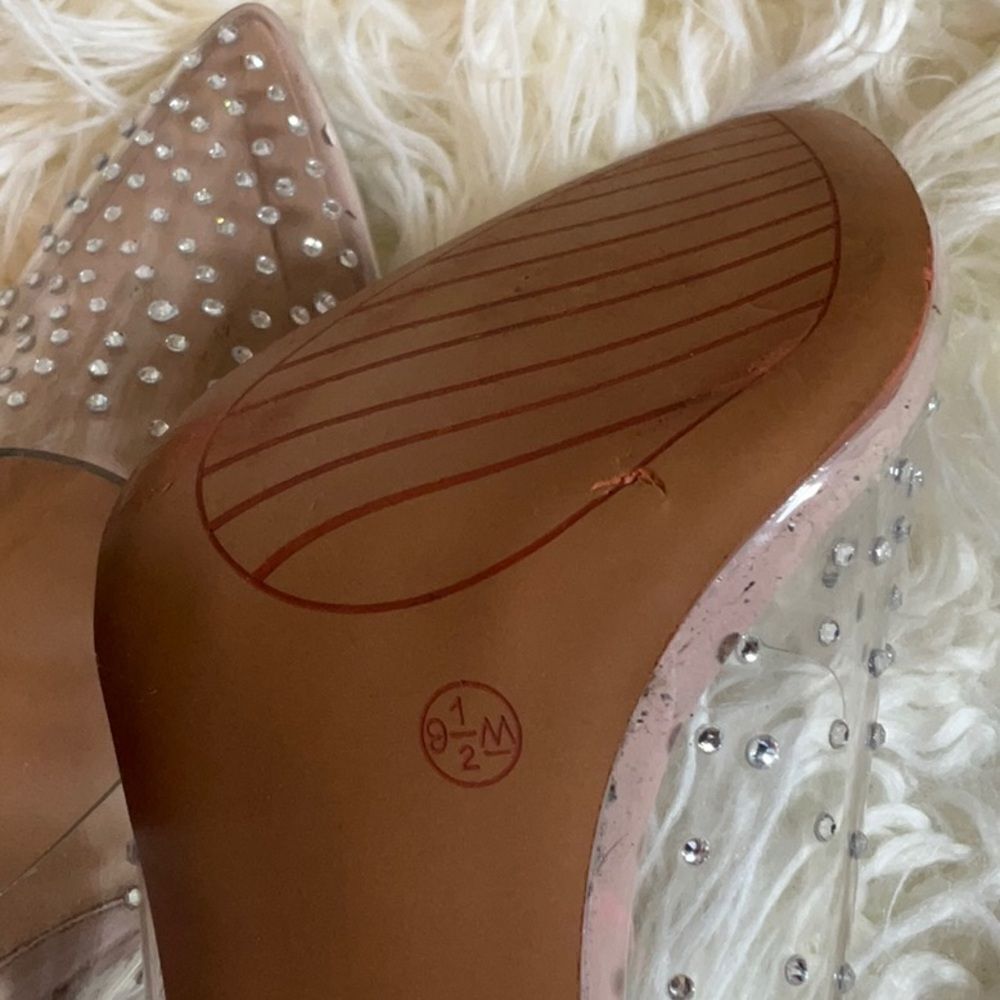 NUDE & CLEAR HEELS IN SIZE 9 1/2 BY TORTA CALIENTE WITH JEWELS ON UPPER - Picture 10 of 12